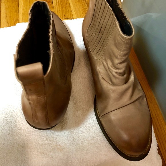 NEW TopShop ‘Ashton’ Distressed Chelsea-style Ankle Boots / Booties, size 9.5 - Picture 8 of 8